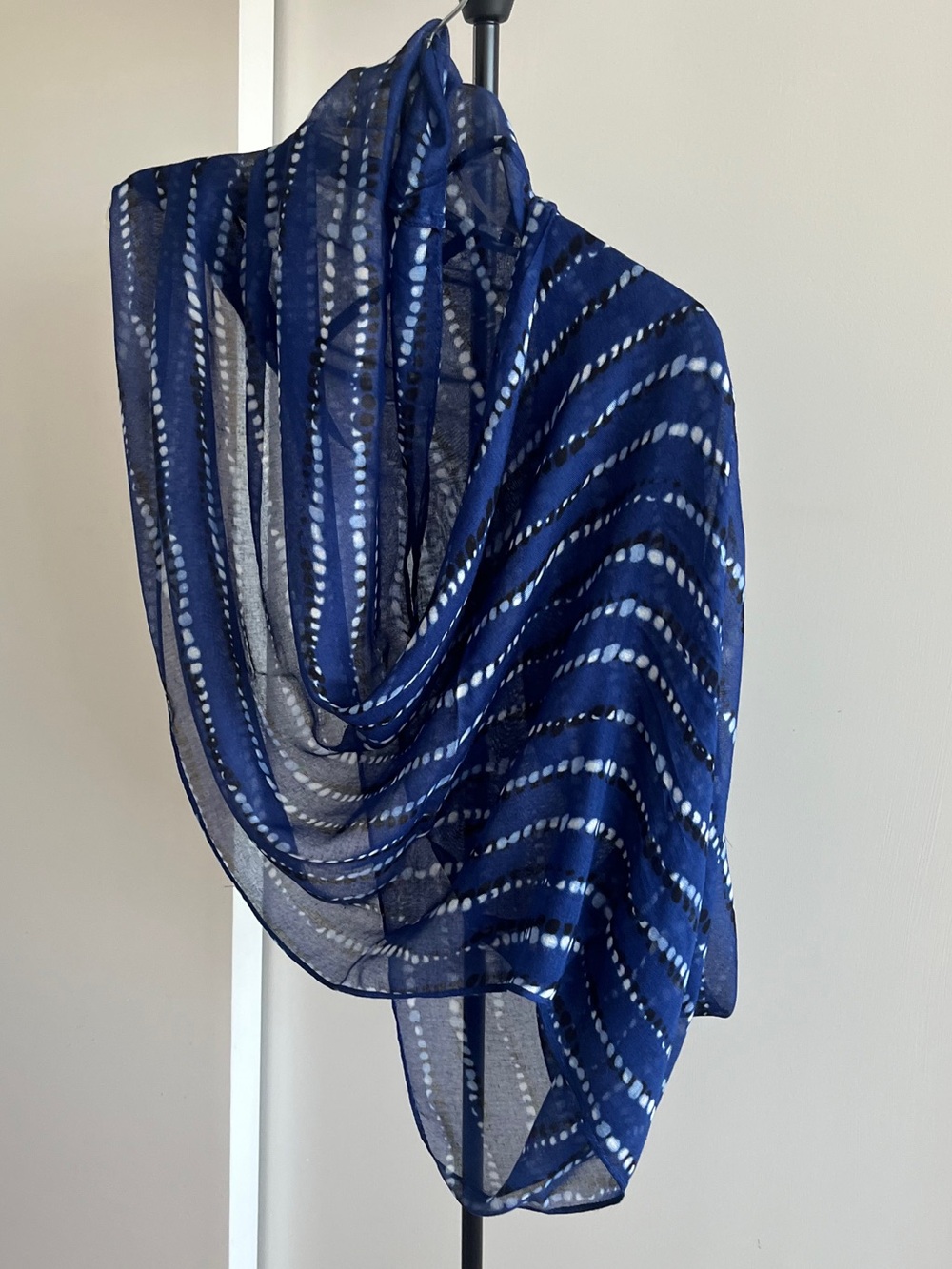 Fabindia style Shibori Cotton Blend Dupatta Infinity scarf wrap Navy Blue White